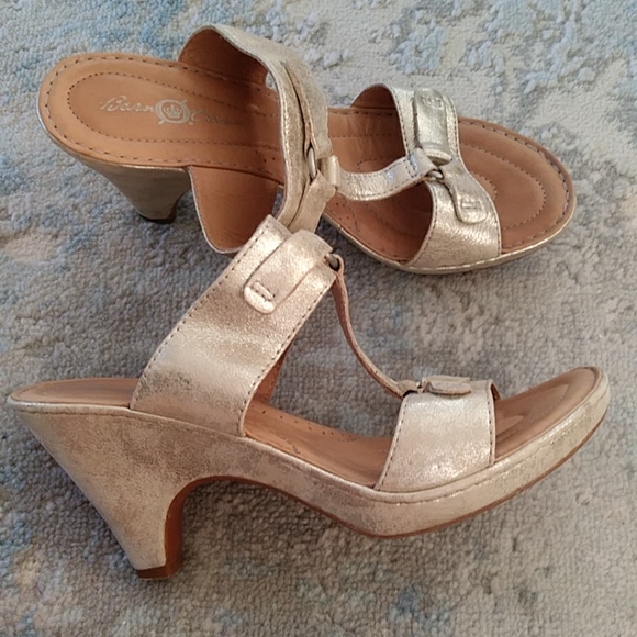 Born Crown Metallic Leather Heeled Sandal 8M/W Beige Cream Metallic - Picture 5 of 16